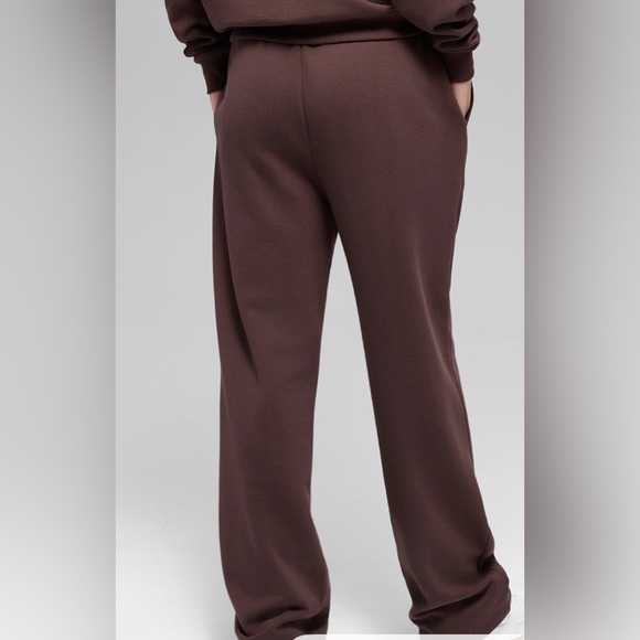 New ALO Accolade Straight Leg Sweatpant- Brownstone Men S/ Women M Authentic - Picture 4 of 5